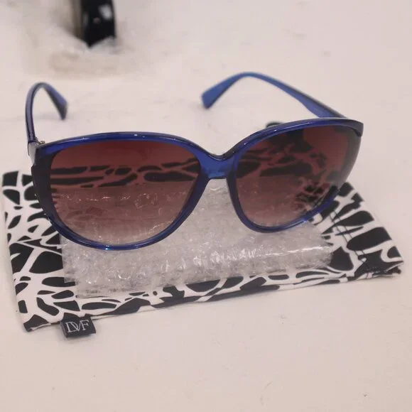 Diane Von Furstenberg Cobalt Blue Lucite Sunglasses w Box Bag Designer Resort